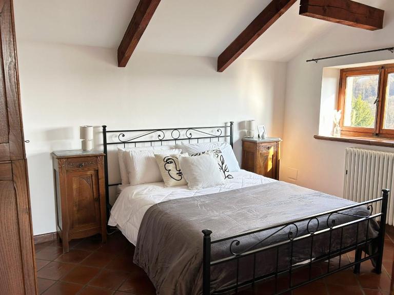 QuickHome Bianca Luce - B&B Biella