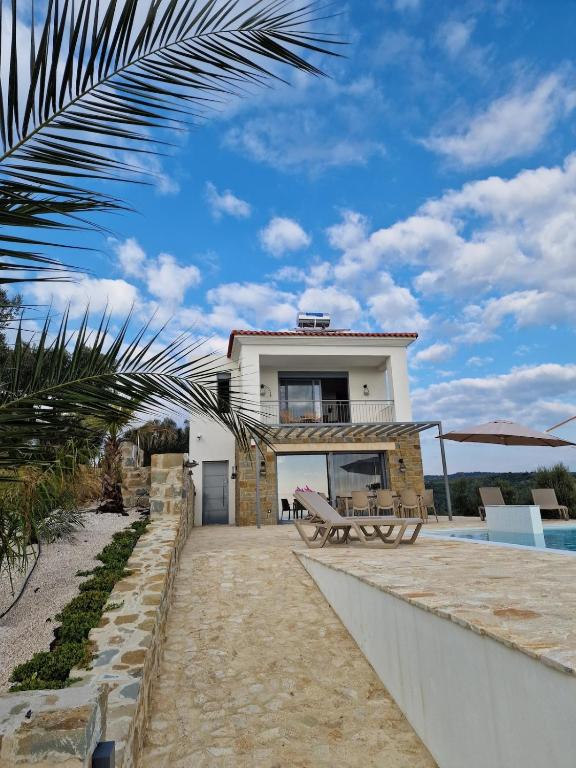 Seeview Villa and Mountain view - Chambres d'hôtes Grizókampos