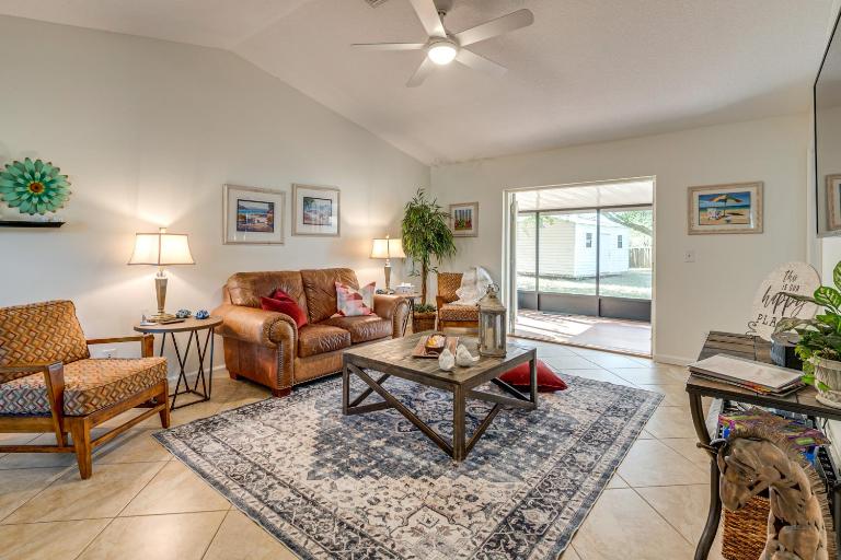 Pet-Friendly Home 12 Mi to WEC & Dtwn Ocala! - Ferienwohnung Ocala