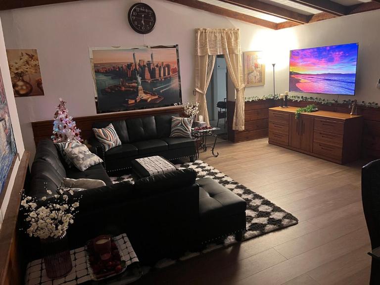 5 Min to Siesta Key Beach Spacious 2BR Getaway - Ferienwohnung Sarasota