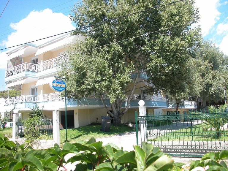 Hotel Nestor - Bed and Breakfast Toróni