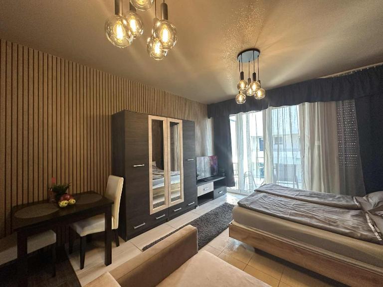 LUX CENTRAL APARTMAN WITH FRee PRIVATE PARKING - B&B Debrecen