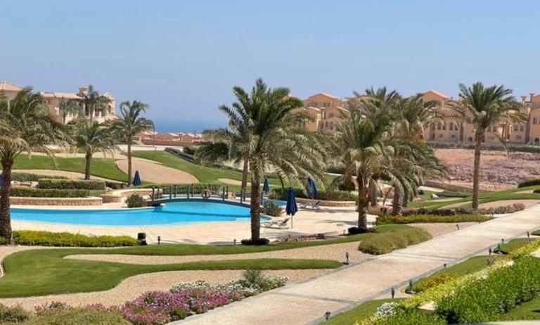 Sokhna vacation chalet for rent in la vista topaz - B&B Al ‘Ayn as Sukhnah