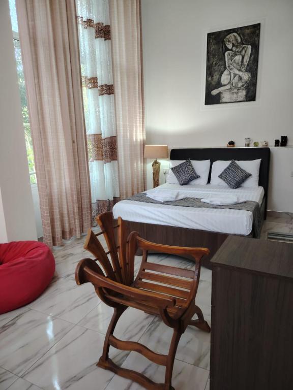 Charlotte Inn - B&B Kandy