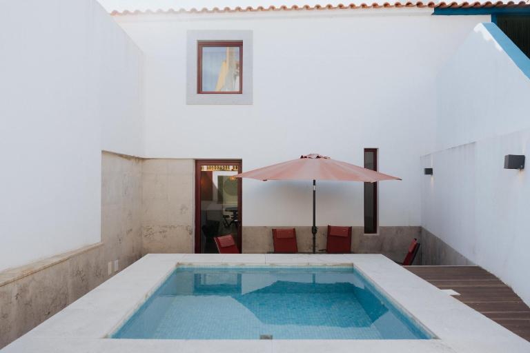 Casa do Outeiro com vista para o Castelo de Marvão - B&B Marvão