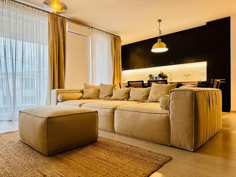 Joy City Stay - City of Mara M8-111 - B&B Timişoara