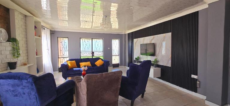 Luxury Township Living Kwa Magumede - Chambres d'hôtes Bulawayo