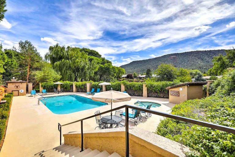 Mtn Views + Hot Tub Access: Sedona Golf Retreat! - B&B Sedona