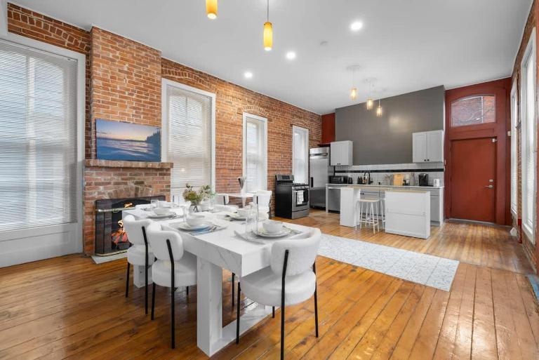 Walk to Allentown with Free Parking and WFH Space - Ferienwohnung Buffalo