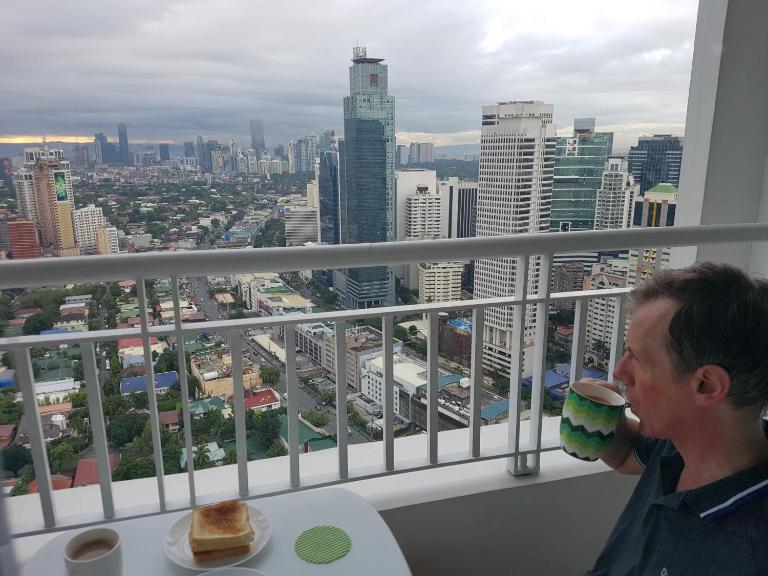 All At Jazz - Makati Serviced Apartments - B&B Manila