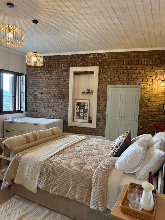 Aprosmeno Jacuzzi House 7 - B&B Agrós