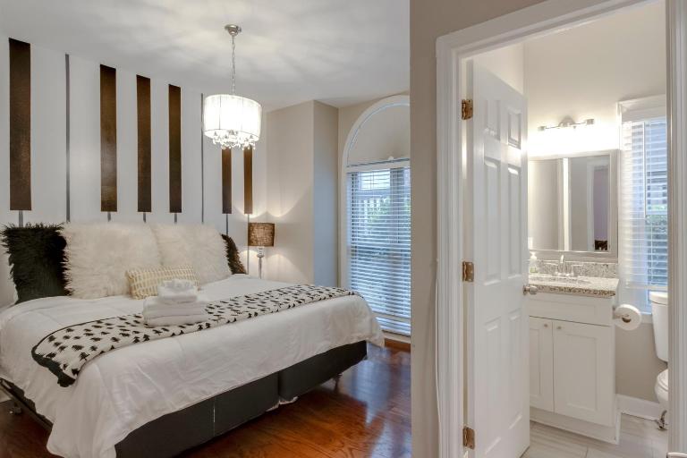 Hillsboro Village-Free Parking-9 mins to downtown! - Chambres d'hôtes Nashville