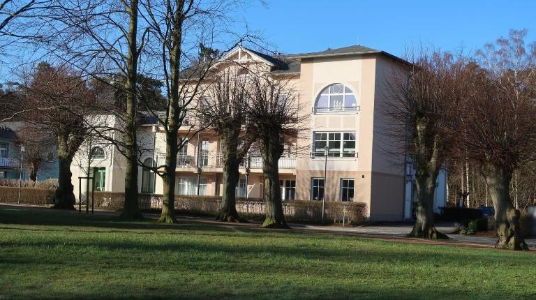 Lindengarten - 22-06 - B&B Ostseebad Kühlungsborn