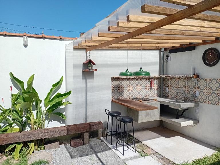 Casa com Ar Condicionado e Wifi 5G no Parque Mambucaba Na entrada do bairro - B&B Angra dos Reis