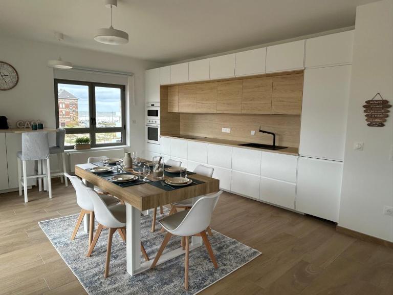 Les Terrasses du Phare, vue mer et accès direct plage, garage, accès PMR - Ferienwohnung Berck