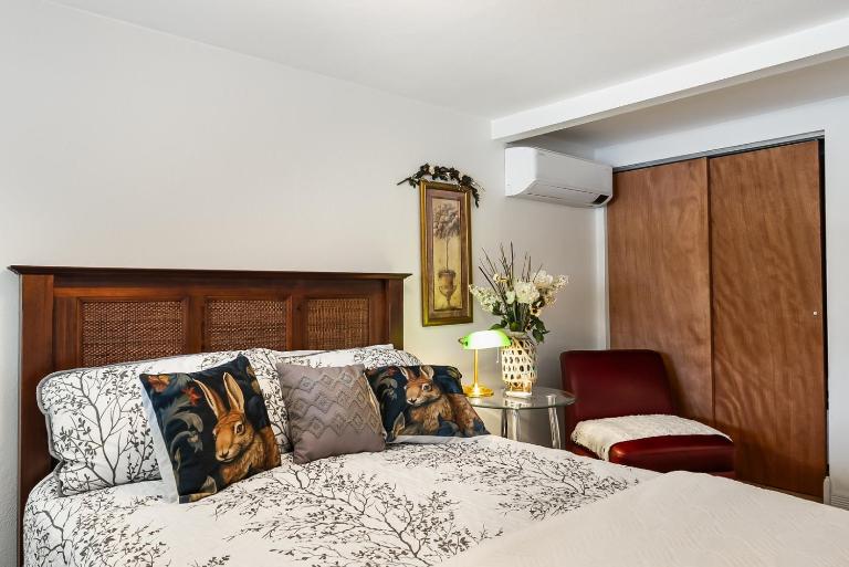 MacArthur Lakefront • Sunroom • Sleeps 6 - B&B Naples