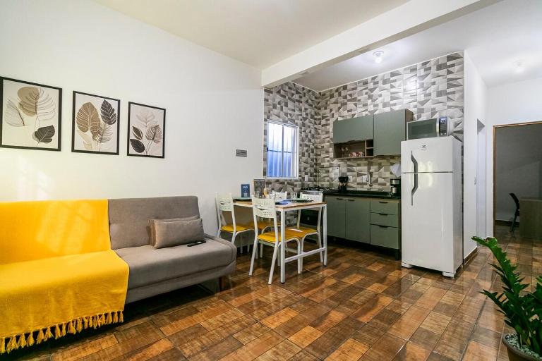 Kitinet 101 ampla Confortável na Divisa Suzano sem vaga Garagem - B&B Poá