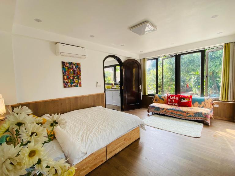 Cozy Haven Nest - Sunlit Glass House & Garden View - B&B Yên Bái