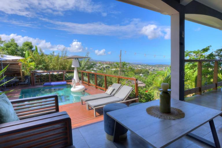 La Villa Tropicale - Pool and Sun la Possession - Bed and Breakfast La Possession