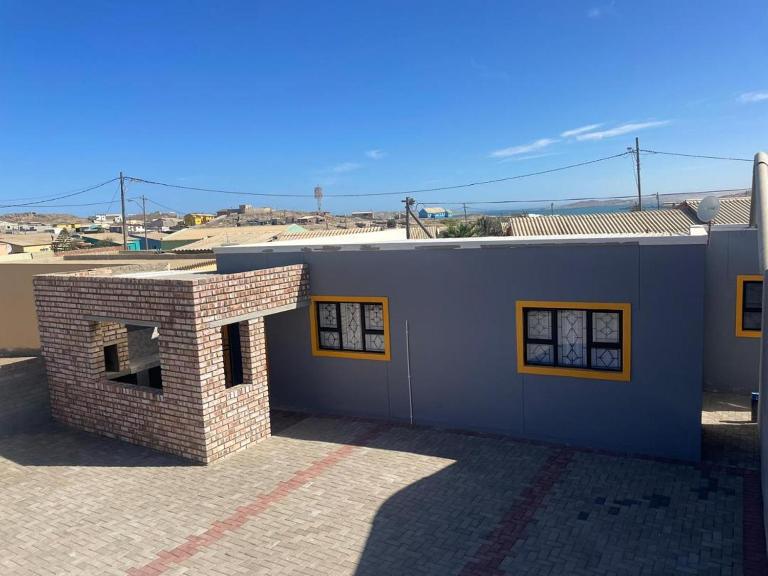 Eighth Avenue Self Catering Accommodation - B&B Lüderitz