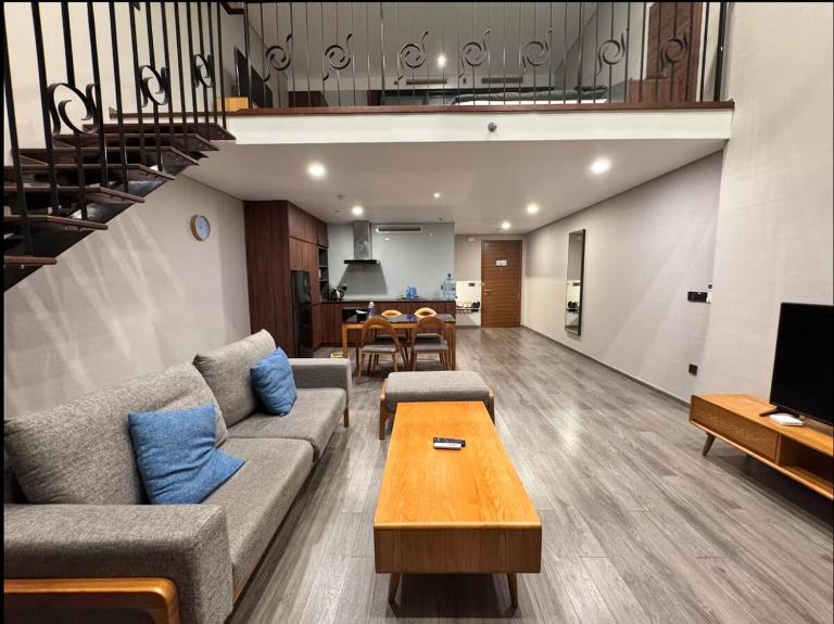 Solari 15F Duplex Suite with Nhat Tan Bridge View - B&B Hanói