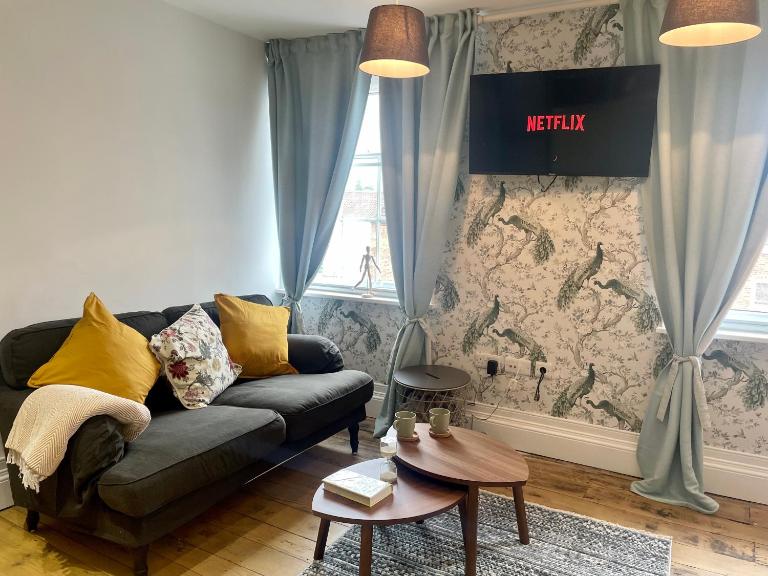 Cozy & unique two bedroom apt in the heart of town - Bed and Breakfast Melton Mowbray