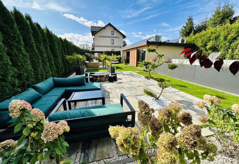 DELUXE Dom z sauną i jacuzzi w otoczeniu gór, lasu i jeziora - Bed and Breakfast Łodygowice