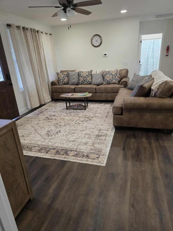 Cozy Maverick of Corbin! Dog Friendly! - Bed and Breakfast Corbin