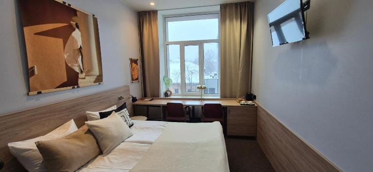 Private Room - Hotel Building - B&B Vilnius