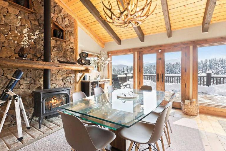 3 BDR Retreat with Stunning Mountain and Forest Views - B&B Breckenridge