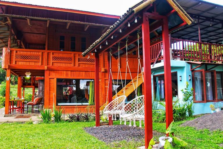 Villa Lokon Tomohon - B&B Tomohon