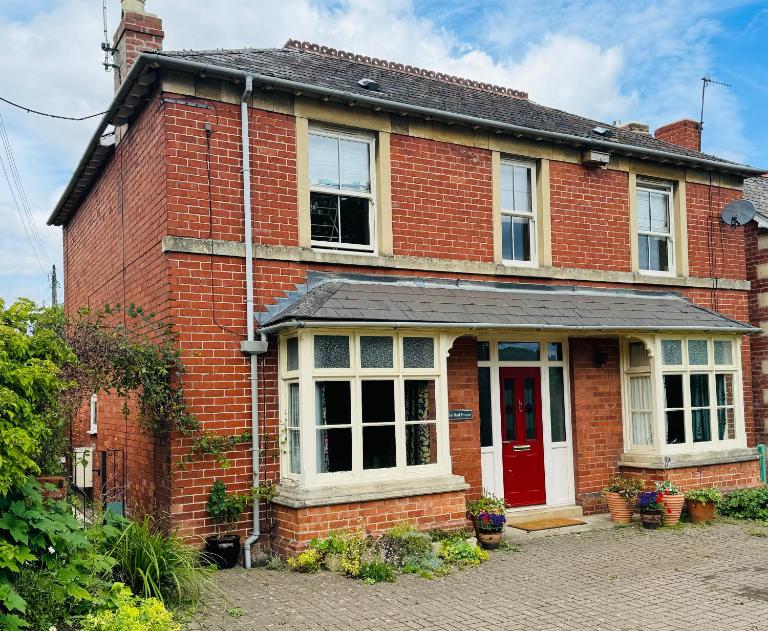 Spacious Edwardian home - Chambres d'hôtes Stroud