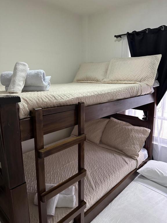 Casa Entera Privada - Hospedaje Sol y Luna - Bed and Breakfast Montenegro