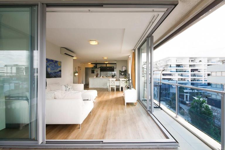 Family-Friendly 2BRWalk to River & Shops Pool&Gym - B&B Brisbane