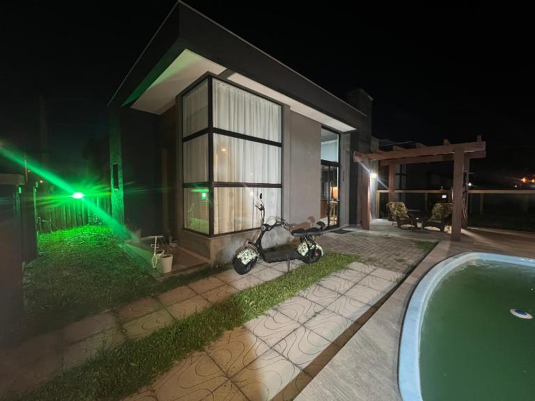 Casa com piscina em Xangri-lá - B&B Xangri-lá