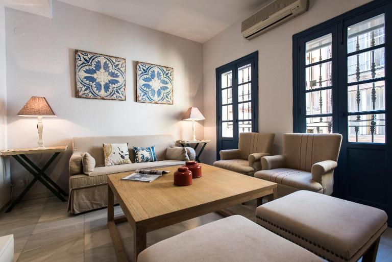 Hommyhome Cerrajería - B&B Sevilla