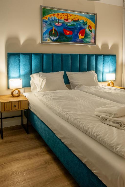 Lazurowy -jacuzzi, sauny, sala zabaw, garaż, siłownia, 400m do plaży płaskie zejście - B&B Jastrzębia Góra