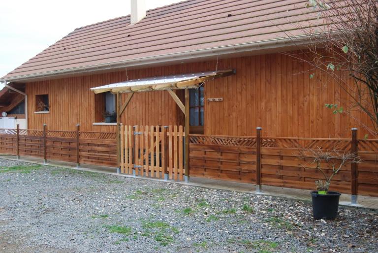 Gîte A l'orée des bois - Ferienwohnung Saint-Robert