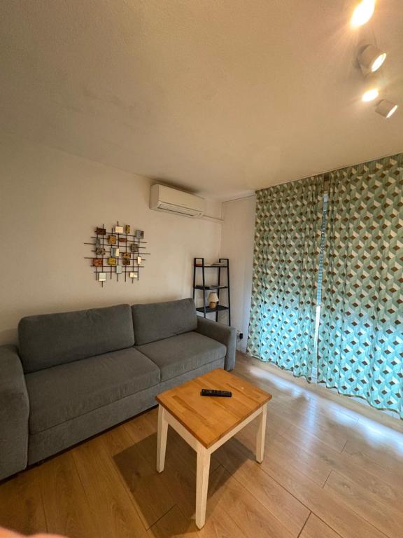 Havre de paix Climatisé parking T1 - B&B Lourdes
