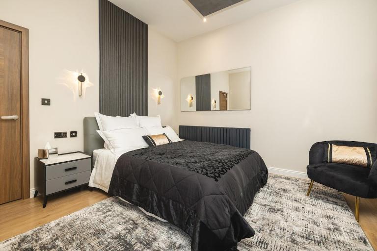 Luxury Stay - Spa Bath - Couples or Business - B&B Burton-on-Trent