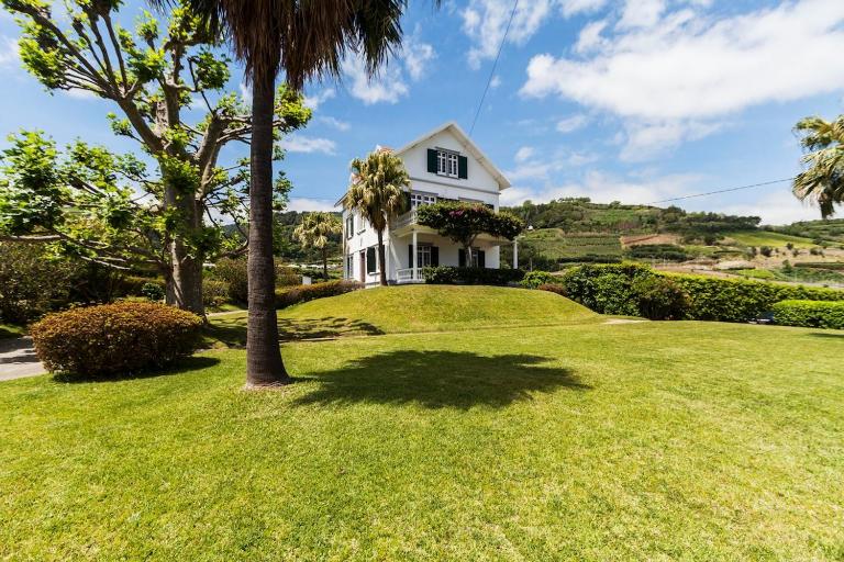Luxury Vila Miramar - Chambres d'hôtes Vila Franca do Campo