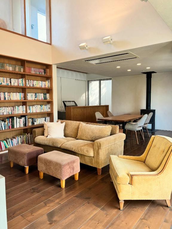 Urara Holiday - Bed and Breakfast Sumoto