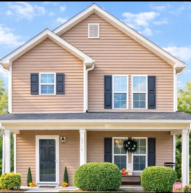 3 Bed 3 bath house - Ready to serve you comfort ! - B&B Raleigh