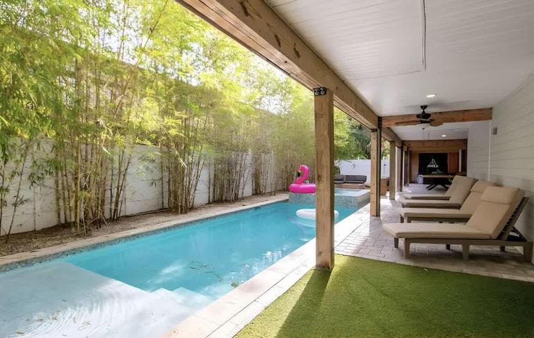 Starfish Beach Vacation Villa by Golden Coast Rentals - B&B Clearwater Beach