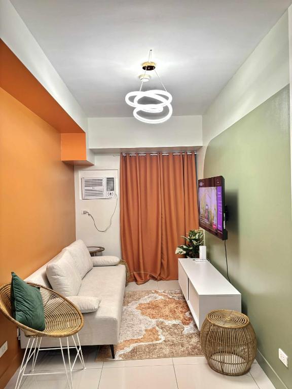 NM 1BR Condo with Balcony at Horizons 101 - Bed and Breakfast Cebu City