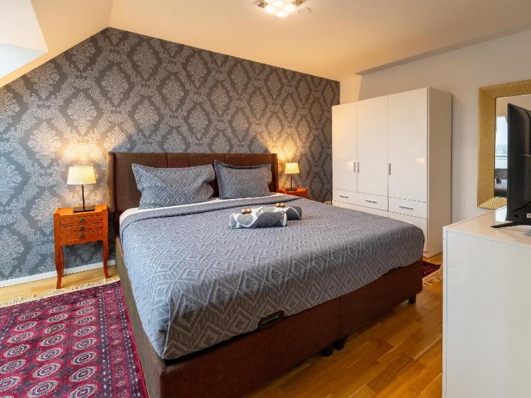 Rooftop Apartment for 6, Air Conditioning, Rooftop Terrace, by Metro U3 - Chambres d'hôtes Vienne