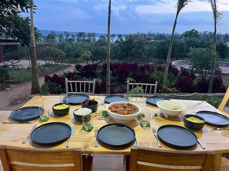 Eagle View Farm & Lake Retreat - B&B Gashora
