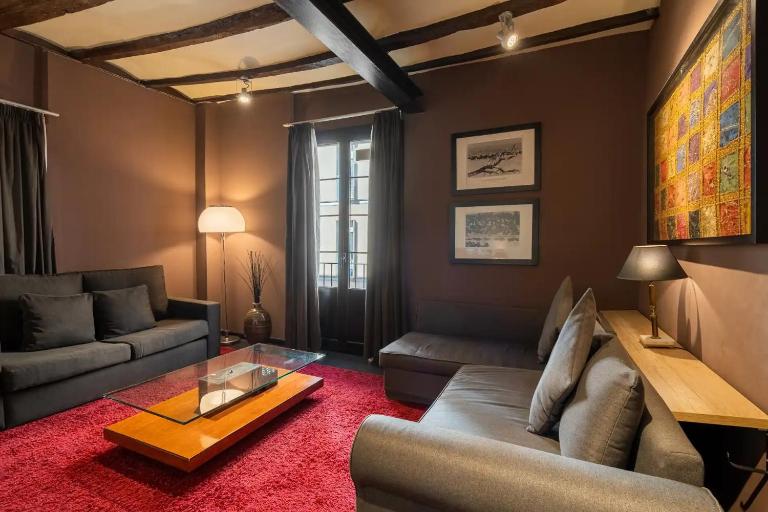 Stay U-nique Apartments Pou - Chambres d'hôtes Barcelone