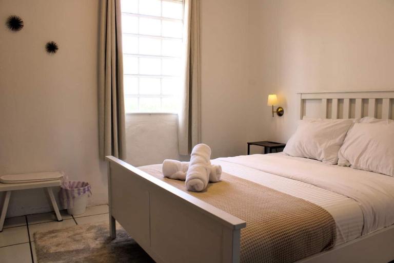Cozy Boho RetreatKing1GCentralSmrtTVsLushBeds - B&B San Juan