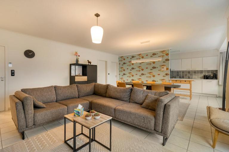 Helios 0103 - B&B Oostduinkerke